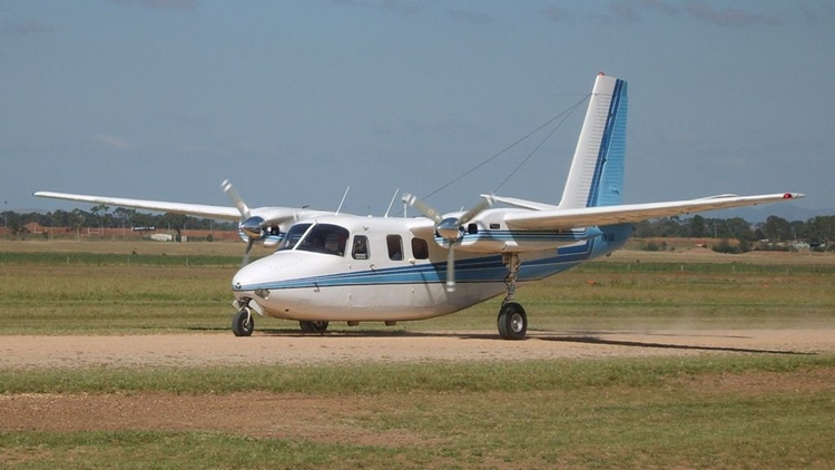 Rockwell Aero Commander 500 Family - General Aviation (multi Engine ...