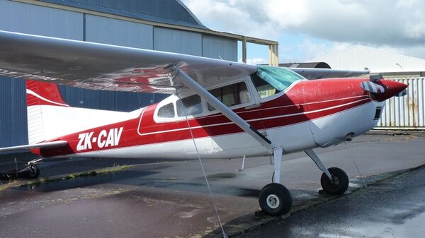 Cessna185ZK-CAVNZAR.jpg_thumb.a63fc3f26433206a30d890485db8e589.jpg