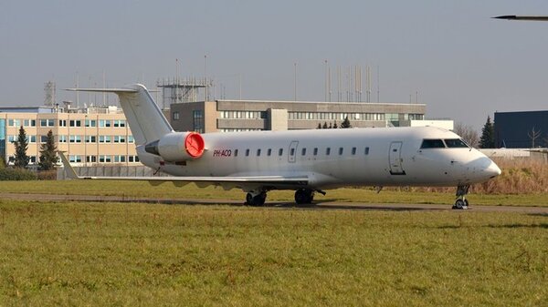 Bombardier crj 100 200 фото