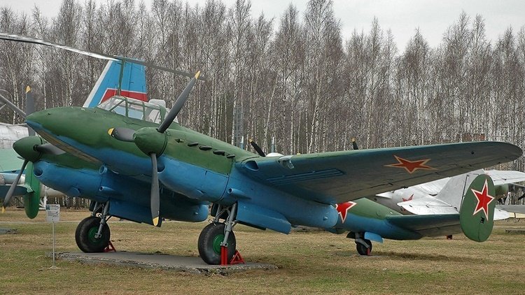 More information about "Petlyakov Pe-2"