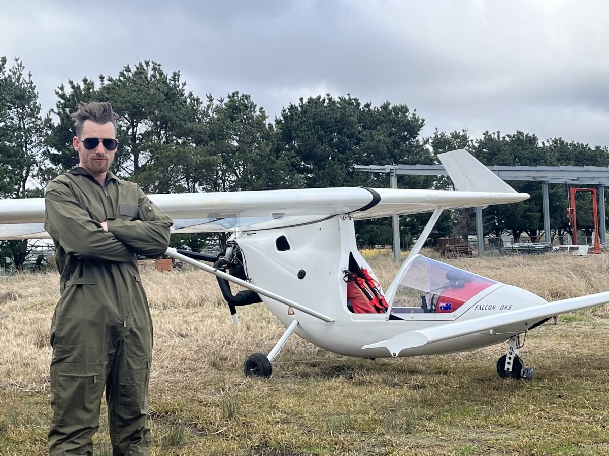 More information about "Gungahlin guy built an aeroplane on his front lawn"