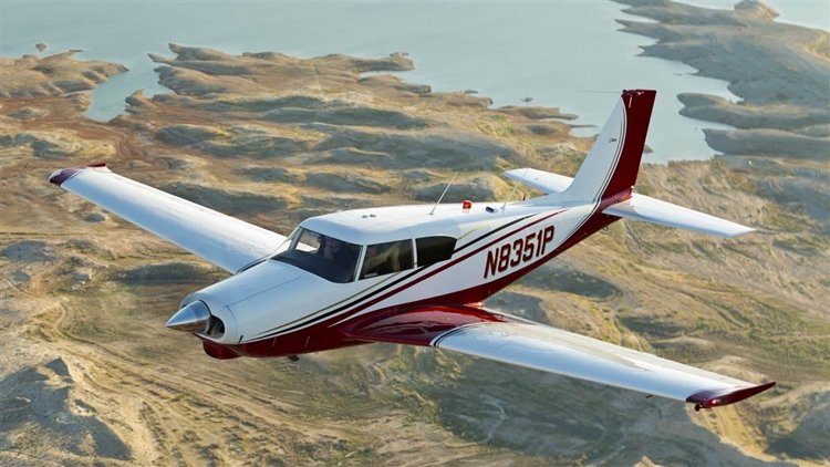 More information about "Piper PA-24 Comanche"